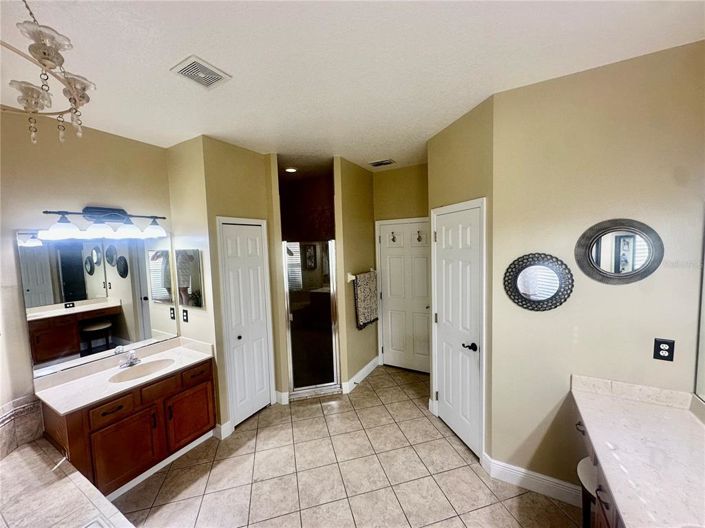 Image No.27-4 Bed House for sale