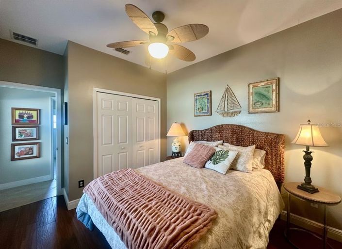 Image No.36-4 Bed House for sale