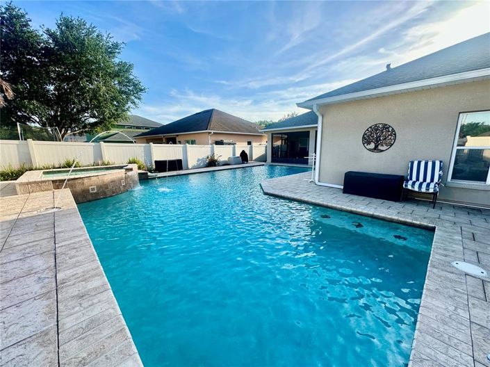 Image No.45-4 Bed House for sale