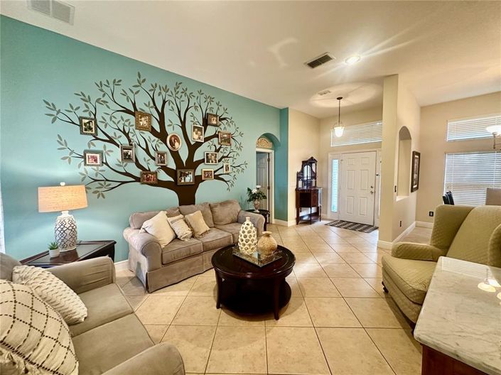 Image No.9-4 Bed House for sale