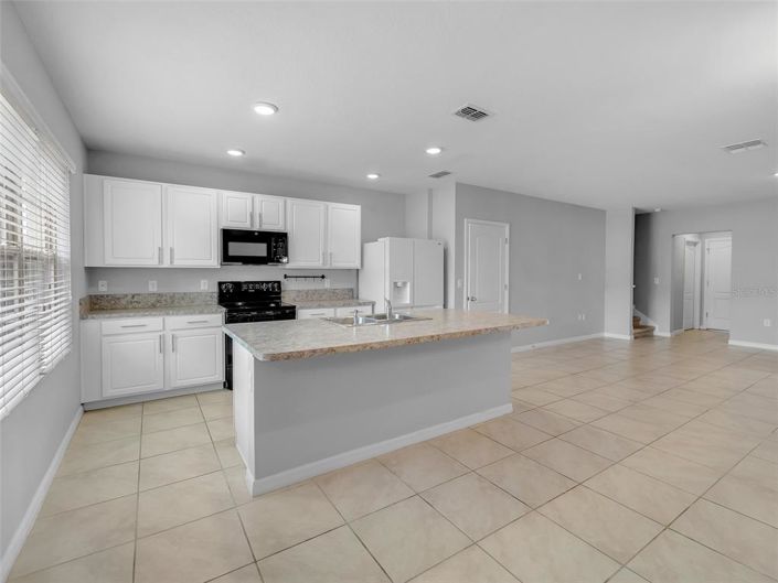Image No.4-3 Bed Townhouse for sale