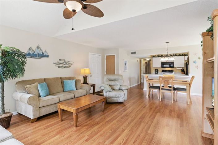 Image No.6-Appartement de 4 chambres à vendre à Saint John