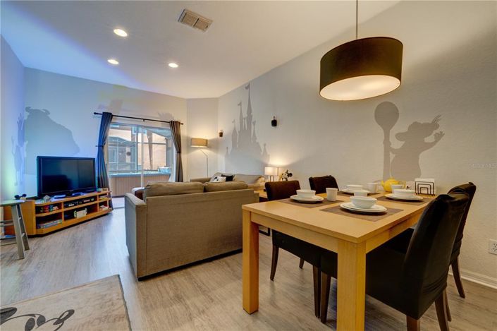 Image No.12-4 Bed Townhouse for sale