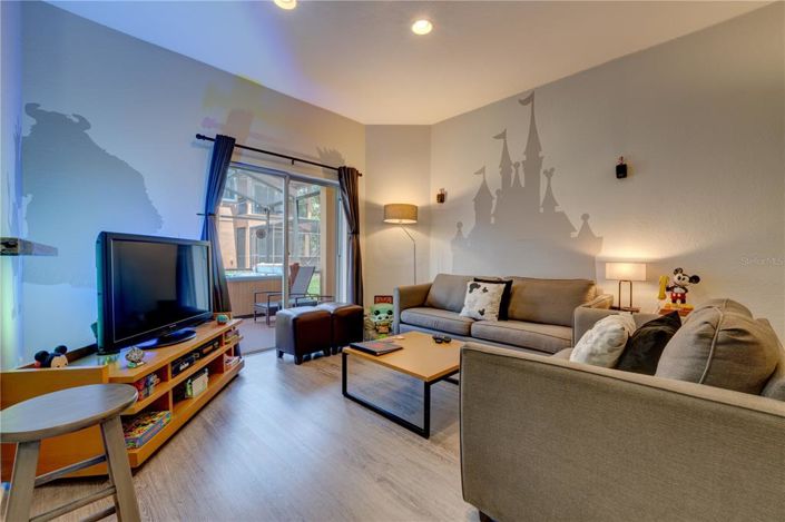 Image No.16-4 Bed Townhouse for sale