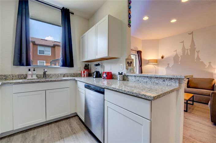 Image No.30-4 Bed Townhouse for sale