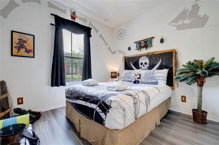 Image No.40-4 Bed Townhouse for sale