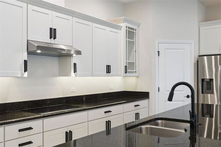 Image No.13-4 Bed House for sale