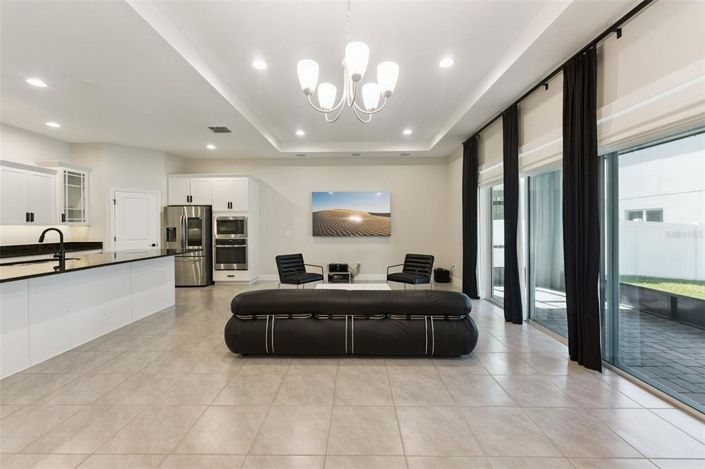 Image No.17-4 Bed House for sale