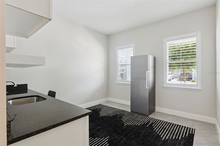 Image No.18-4 Bed House for sale