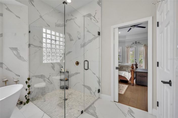 Image No.33-5 Bed House for sale