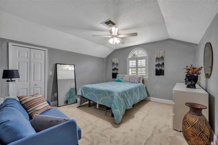 Image No.42-5 Bed House for sale