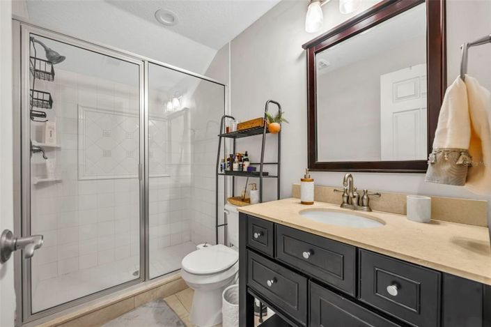 Image No.43-5 Bed House for sale