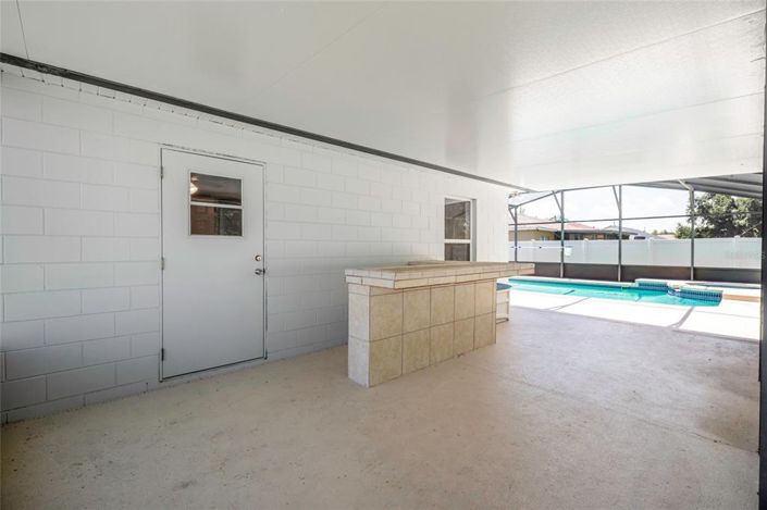 Image No.18-4 Bed House for sale