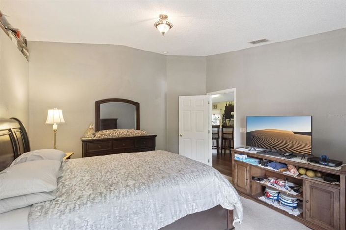 Image No.8-4 Bed House for sale