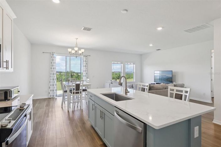 Image No.10-5 Bed House for sale