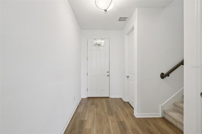 Image No.2-5 Bed House for sale