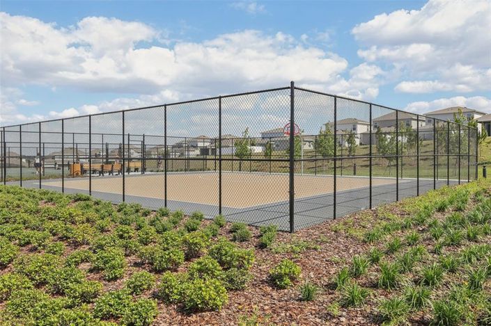 Image No.30-5 Bed House for sale