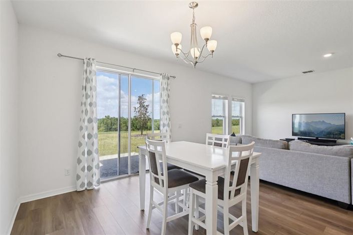 Image No.6-5 Bed House for sale