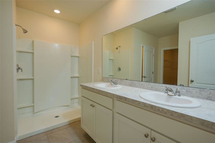 Image No.18-Maison de 4 chambres à vendre à Saint John