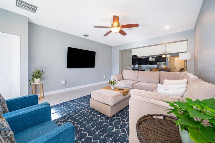 Image No.14-4 Bed House for sale