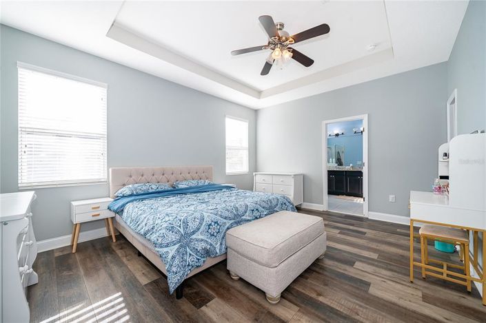 Image No.16-4 Bed House for sale