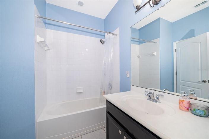 Image No.21-4 Bed House for sale