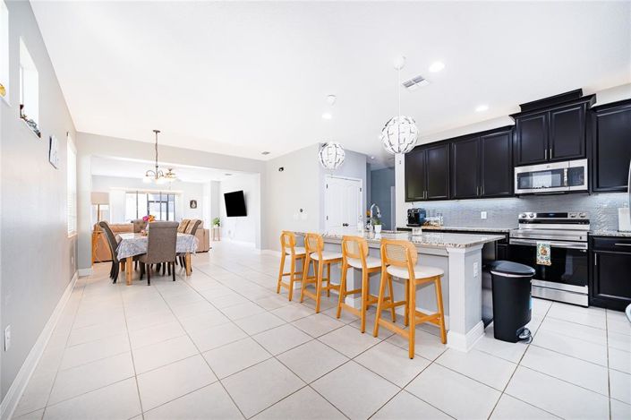 Image No.6-4 Bed House for sale