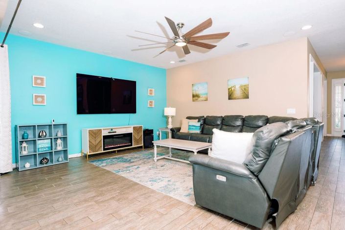 Image No.7-5 Bed House for sale