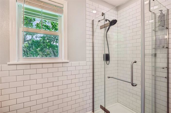 Image No.37-2 Bed House for sale