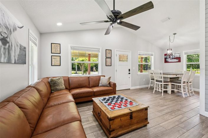 Image No.47-2 Bed House for sale