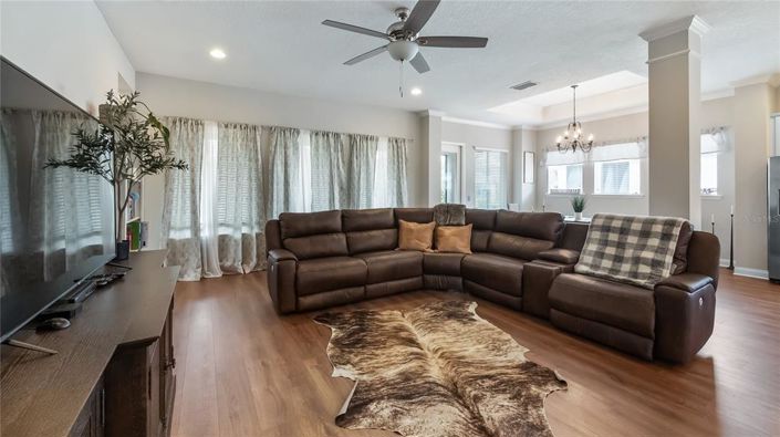 Image No.10-4 Bed House for sale