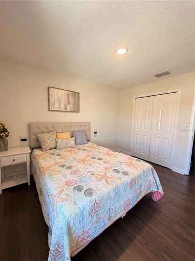 Image No.26-4 Bed House for sale