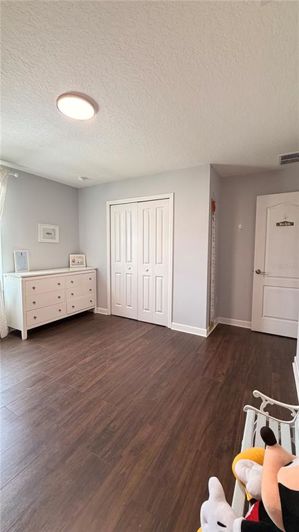 Image No.30-4 Bed House for sale