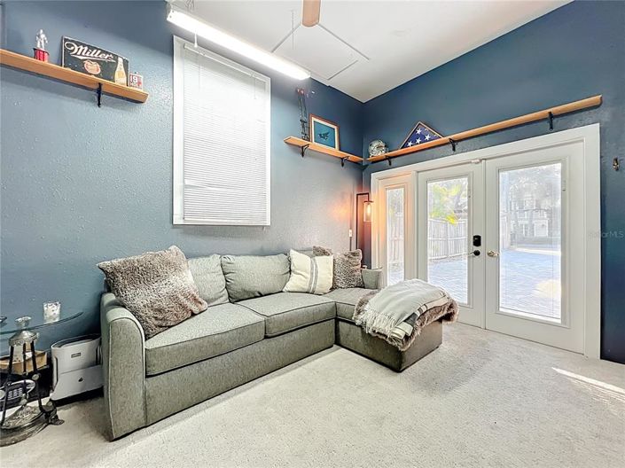 Image No.17-3 Bed House for sale