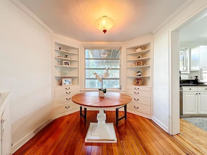 Image No.8-3 Bed House for sale