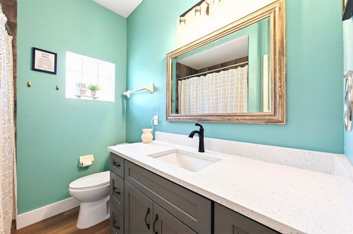 Image No.19-4 Bed House for sale