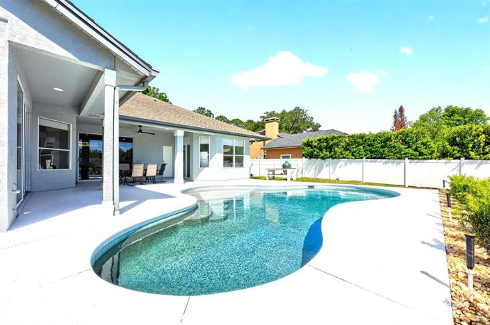 Image No.26-4 Bed House for sale