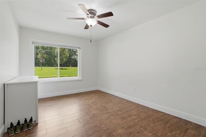 Image No.26-4 Bed House for sale