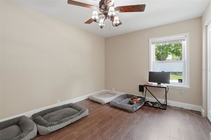 Image No.28-4 Bed House for sale