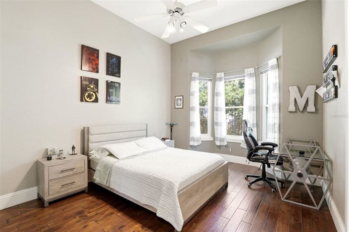 Image No.29-5 Bed House for sale
