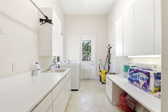 Image No.38-5 Bed House for sale