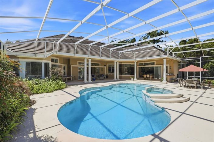 Image No.44-5 Bed House for sale