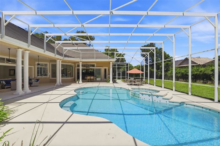 Image No.45-5 Bed House for sale
