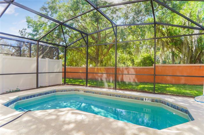 Image No.20-Maison de ville de 4 chambres à vendre à Saint John