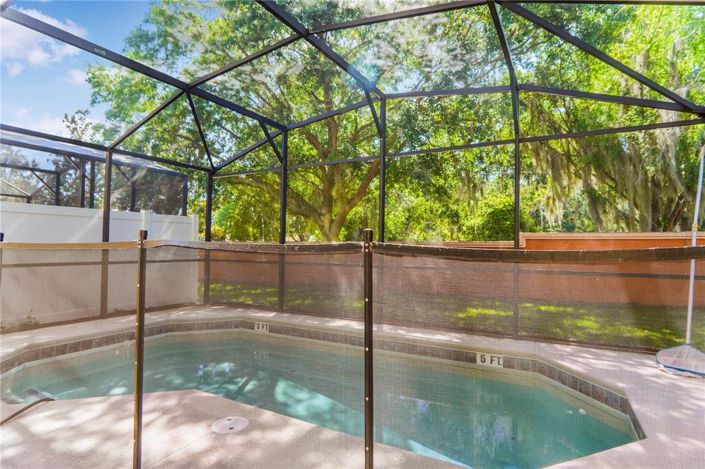 Image No.21-Maison de ville de 4 chambres à vendre à Saint John