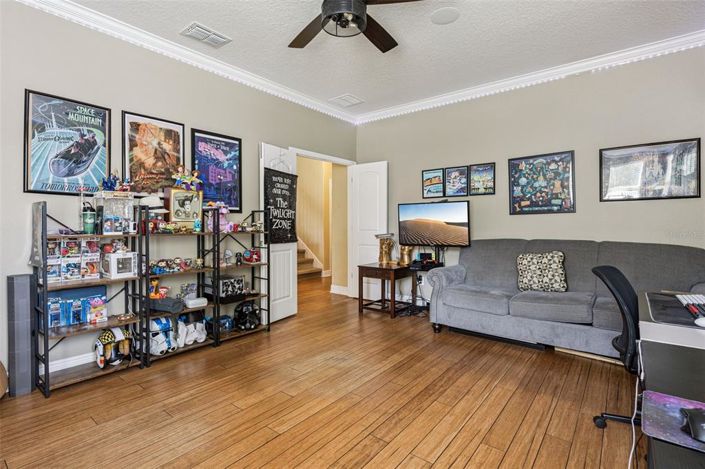 Image No.13-5 Bed House for sale