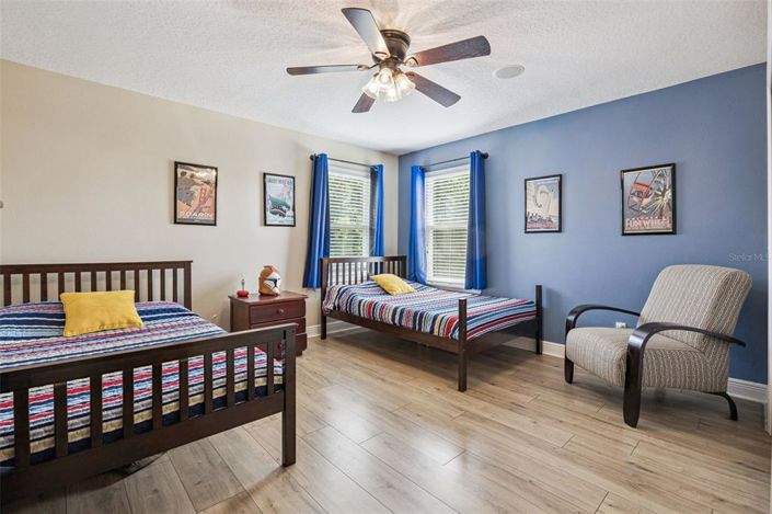 Image No.25-5 Bed House for sale