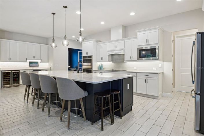 Image No.16-4 Bed House for sale