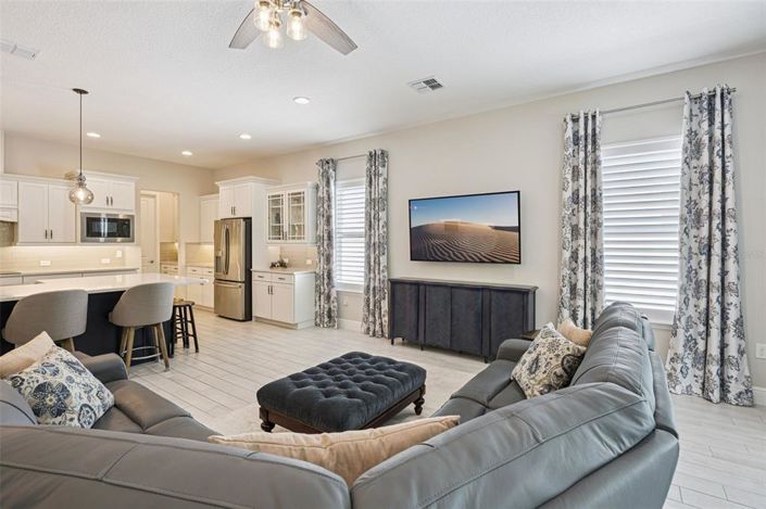 Image No.19-4 Bed House for sale