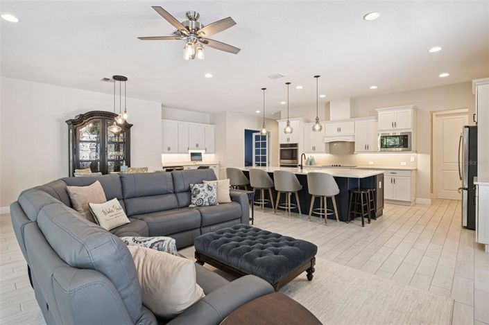 Image No.20-4 Bed House for sale